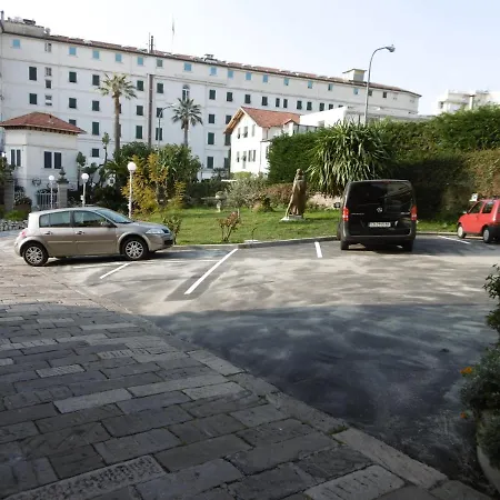 Maria Hotel